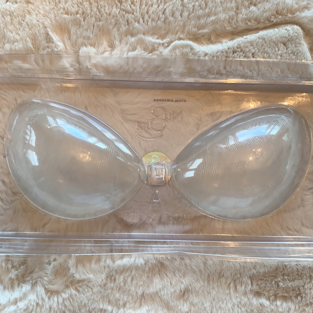 Nu Bra inviaible A cup inserts